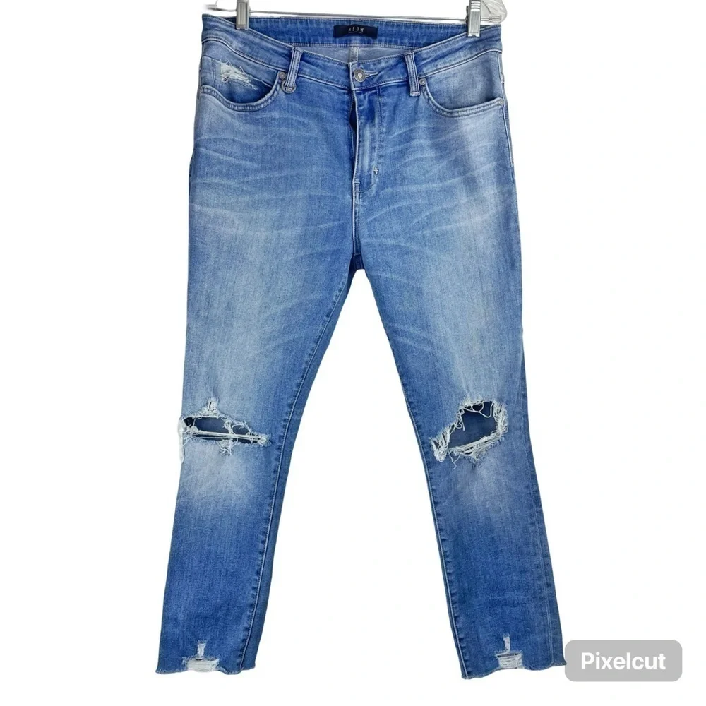 NEUW Barely Worn Men’s Destroyed Skinny Jeans Manufactured HolesTears Size 32 32